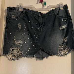 Pearl embellished distressed skirt